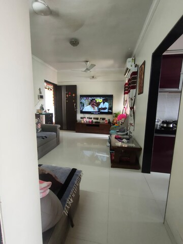 2 BHK Apartment For Rent in Satellite Royale, Goregaon East