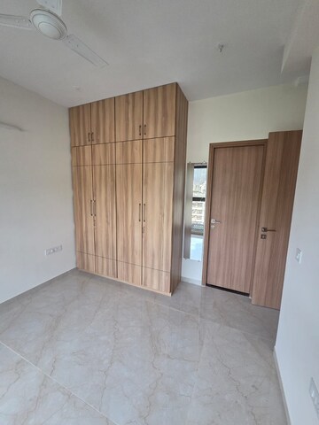 Room in 1 BHK Apartment at Godrej Urban Park, Chandivali – for Rent