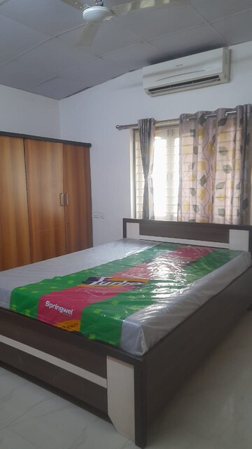 Bedroom in 4 BHK Villa at Bodakdev – for Rent