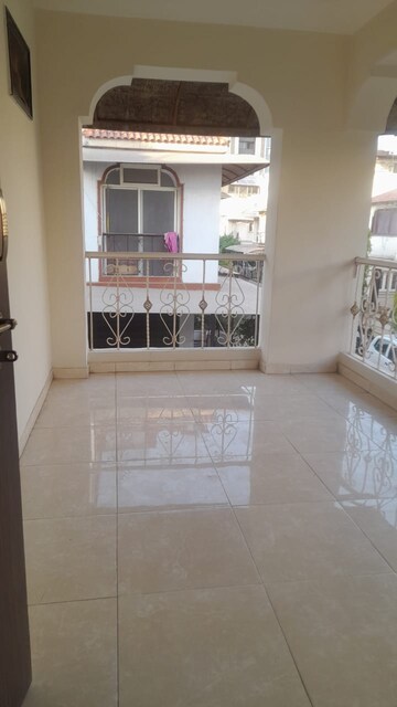Furnished Amenities in 4 BHK Villa at Bodakdev – for Rent