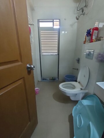 Master Bedroom in 2 BHK Apartment at Sadguru Complex I, Goregaon East – for Rent
