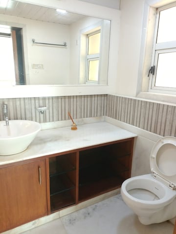 Bathroom in 4 BHK Apartment at Bandra West – for Rent