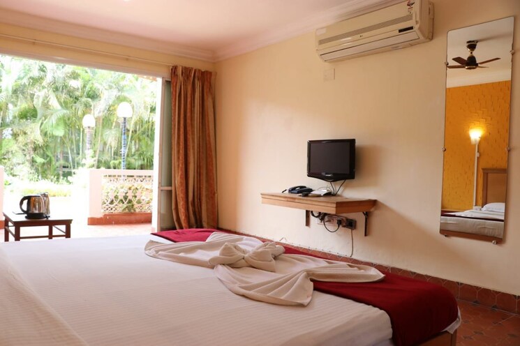 Living Room, ashok vihar 3 Bedroom 1500 Sq.Ft. Builder Floor In Ashok Vihar Delhi 8888191