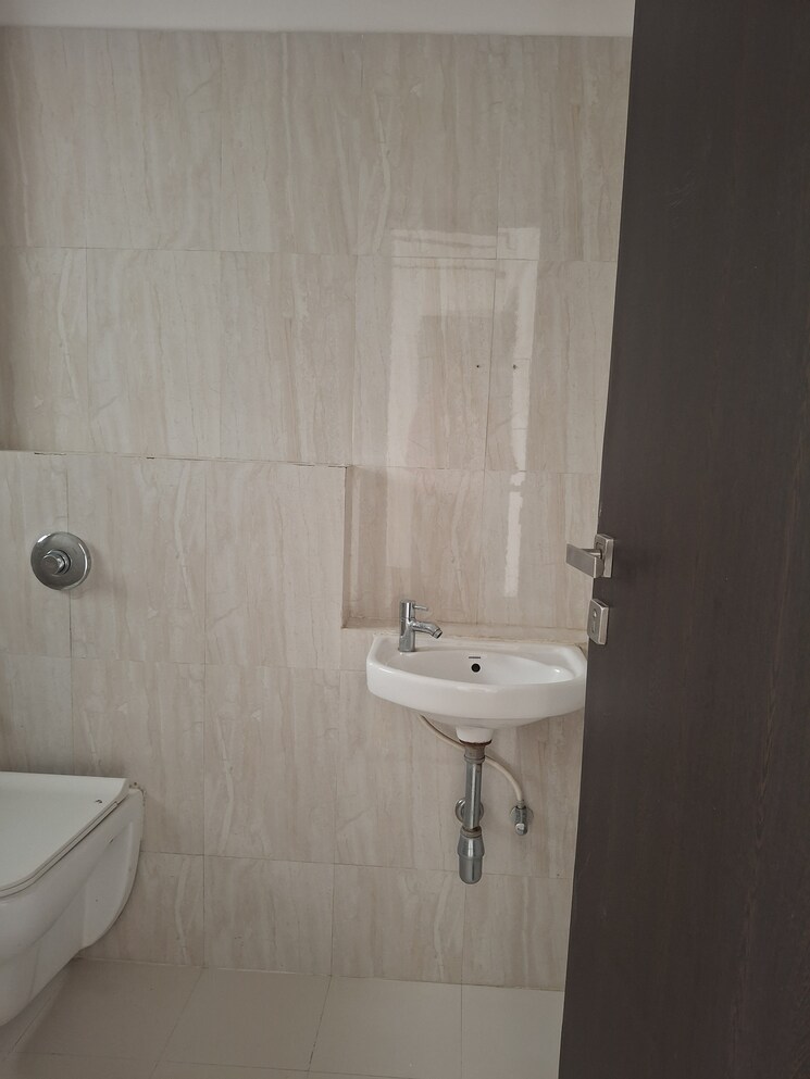 Bathroom, puranik-hometown 1 Bedroom 480 Sq.Ft. Apartment In Ghodbunder Road Thane 8888197