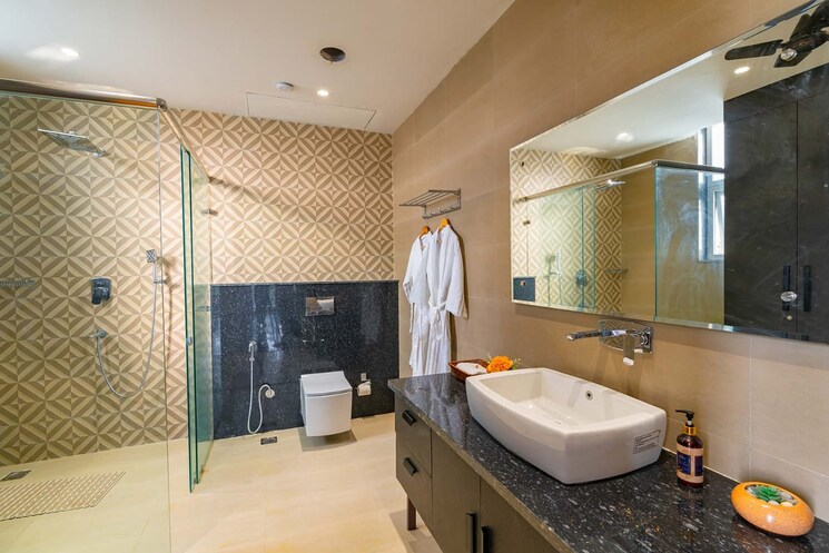 Bathroom, ashok vihar 4 Bedroom 3000 Sq.Ft. Builder Floor In Ashok Vihar Delhi 8888199