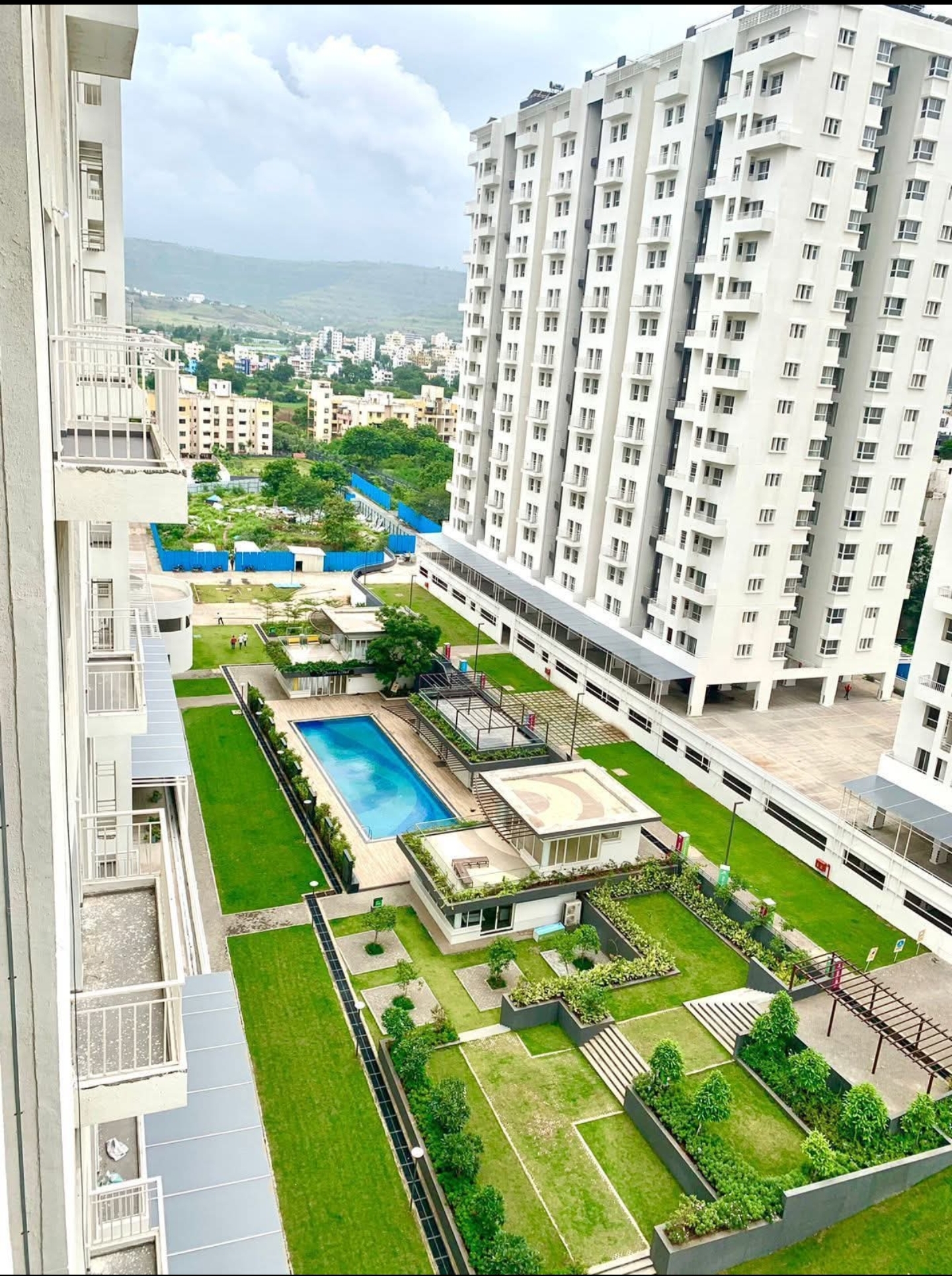 2 BHK 1050 Sq.Ft. Apartment in Godrej Greens