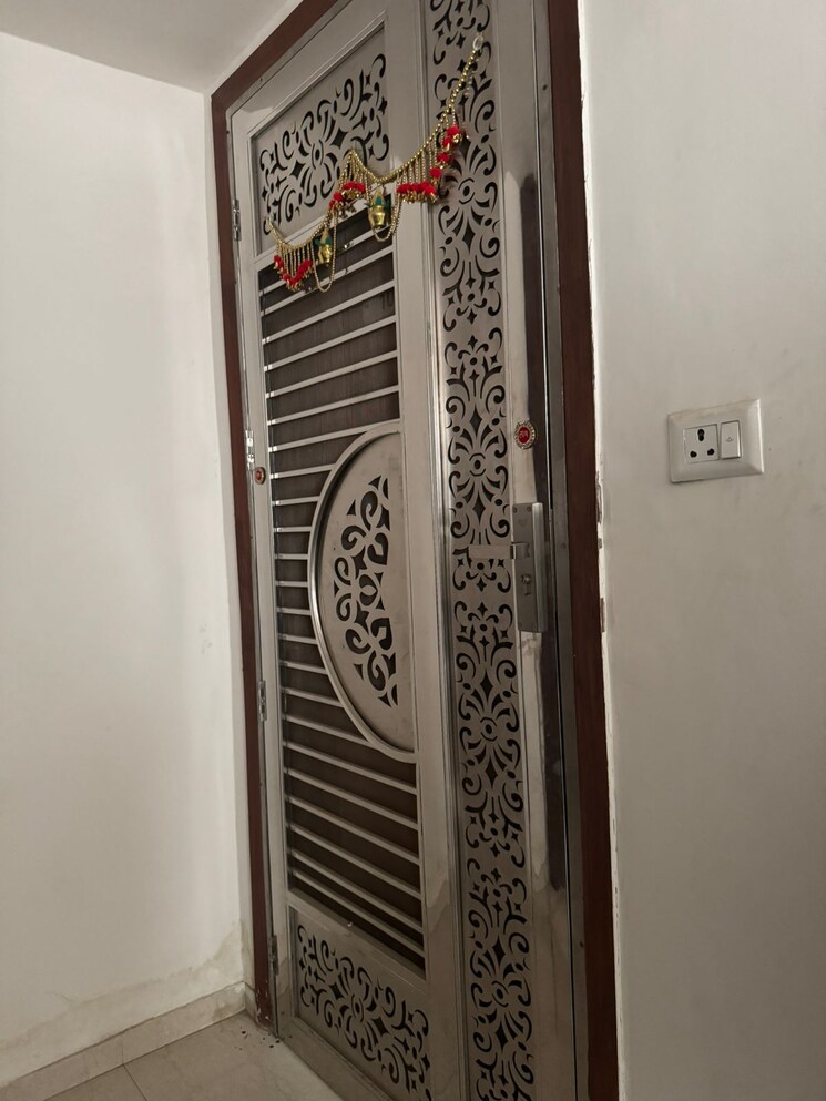 undefined, omaxe-royal-residency-faridabad 3 Bedroom 1925 Sq.Ft. Apartment In Sector 79 Faridabad 8888340