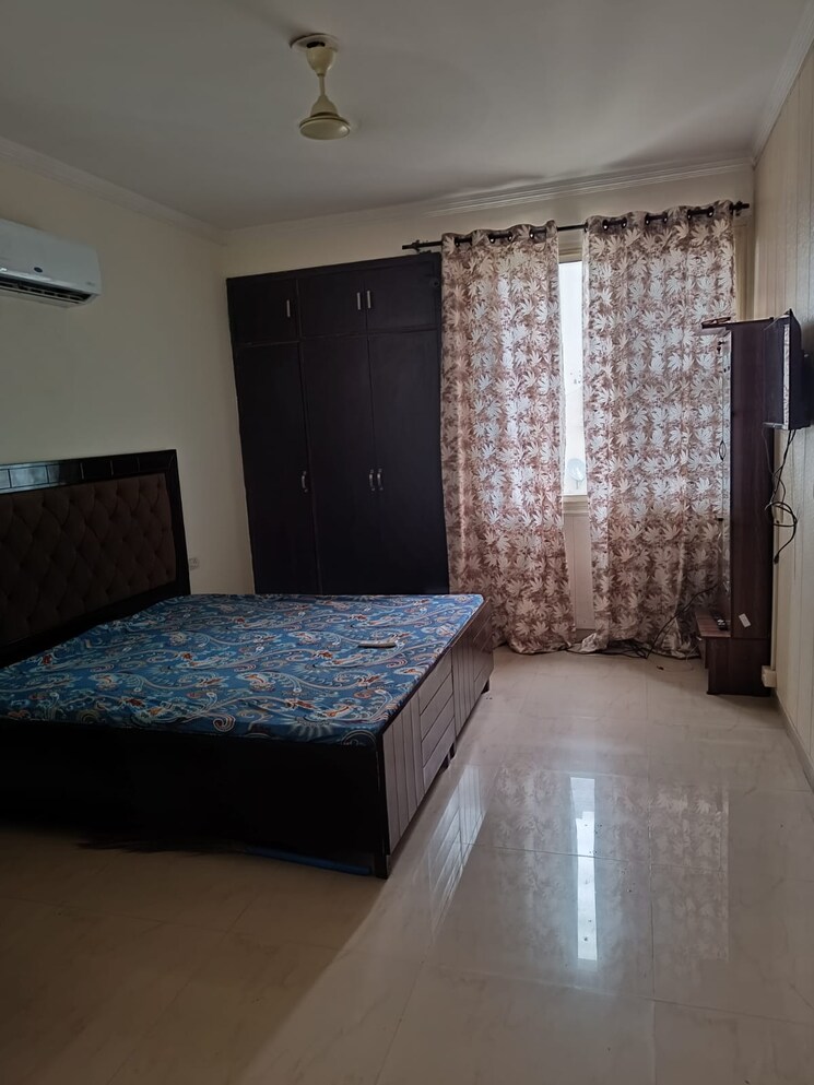 Bedroom, maya-garden-city 2 Bedroom 1250 Sq.Ft. Apartment In Lohgarh Zirakpur 8888395