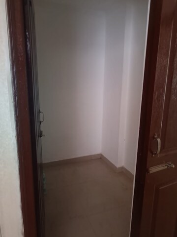 Room in 2 BHK Apartment at Maya Garden City, Lohgarh – for Rent