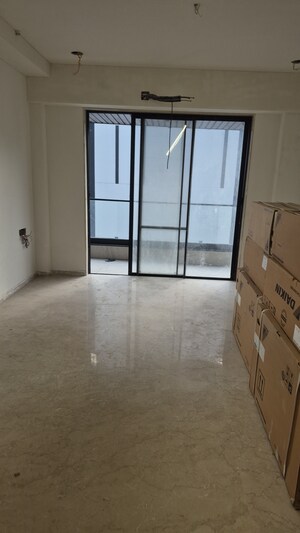 Room in 3 BHK Apartment at Shivdham CHS Santacruz, Santacruz West – for Sale