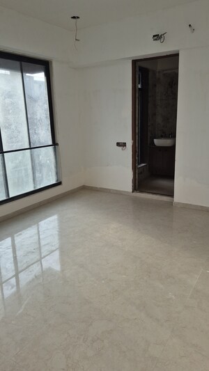 Room in 3 BHK Apartment at Shivdham CHS Santacruz, Santacruz West – for Sale