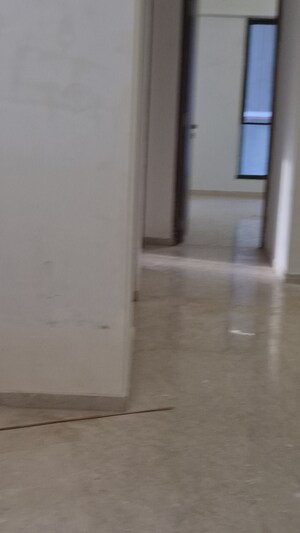 Room in 3 BHK Apartment at Shivdham CHS Santacruz, Santacruz West – for Sale