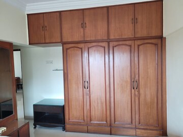 Furnished Amenities in 3 BHK Apartment at Vanamali CHS, Chembur – for Rent