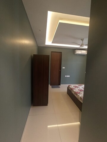 Furnished Amenities in 3 BHK Apartment at Runwal Nirvana, Parel – for Rent