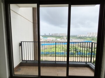 Room in 2 BHK Apartment at Runwal My City Phase II Cluster 05, Dombivli East – for Rent