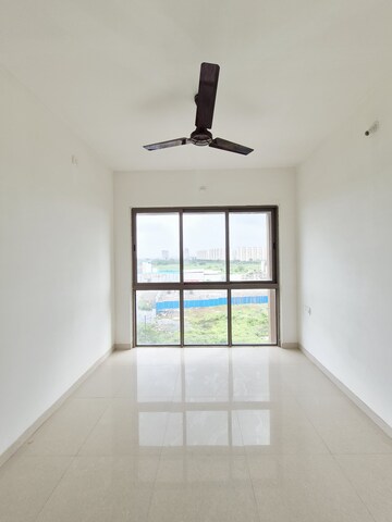 Room in 2 BHK Apartment at Runwal My City Phase II Cluster 05, Dombivli East – for Rent