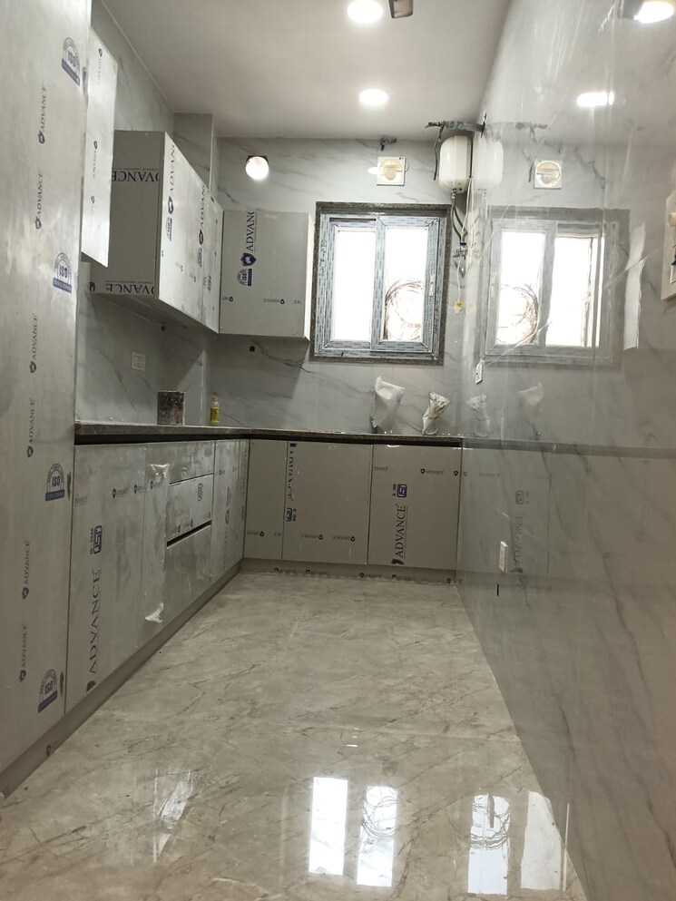 Kitchen, east of kailash 2 Bedroom 130 Sq.Yd. Builder Floor In East Of Kailash Delhi 8888566