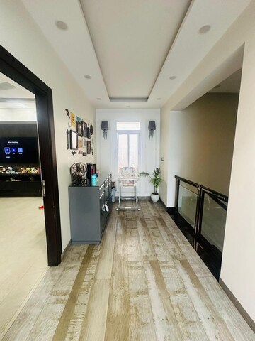 Building Lobby in 4 BHK Apartment at DLF Westend Heights, Sector 53 – for Rent