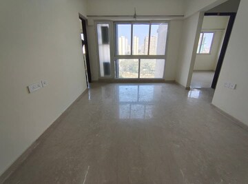 Room in 2 BHK Apartment at Omkar Signet, Malad East – for Rent