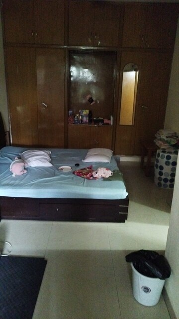 Bedroom in 1 BHK Builder Floor at DLF City Gurgaon, Sector 27 – for Rent