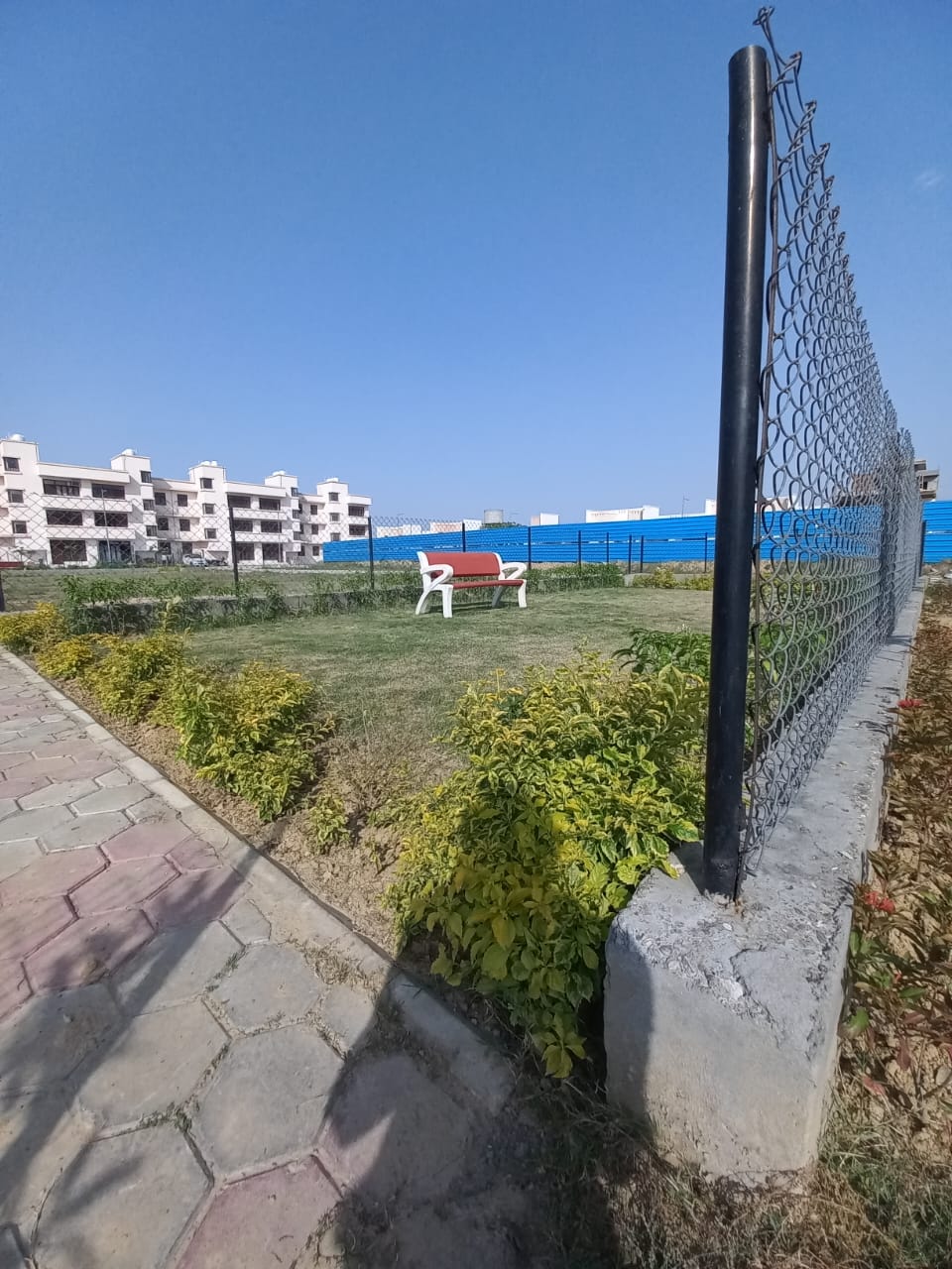 2.5 BHK + Study Room 1270 Sq.Ft. Independent House in Wave Prime Floors