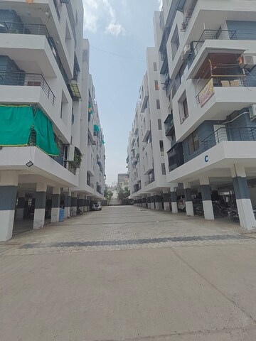 2.5 BHK Apartment For Sale in Rau
