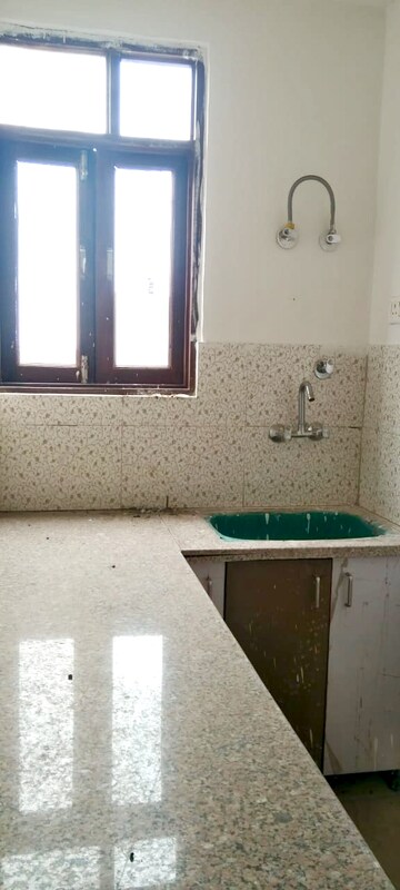 Furnished Amenities in 1 BHK Builder Floor at Mehrauli – for Sale