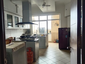 Kitchen in 4 BHK Apartment at Emaar The Palm Springs, Sector 54 – for Rent