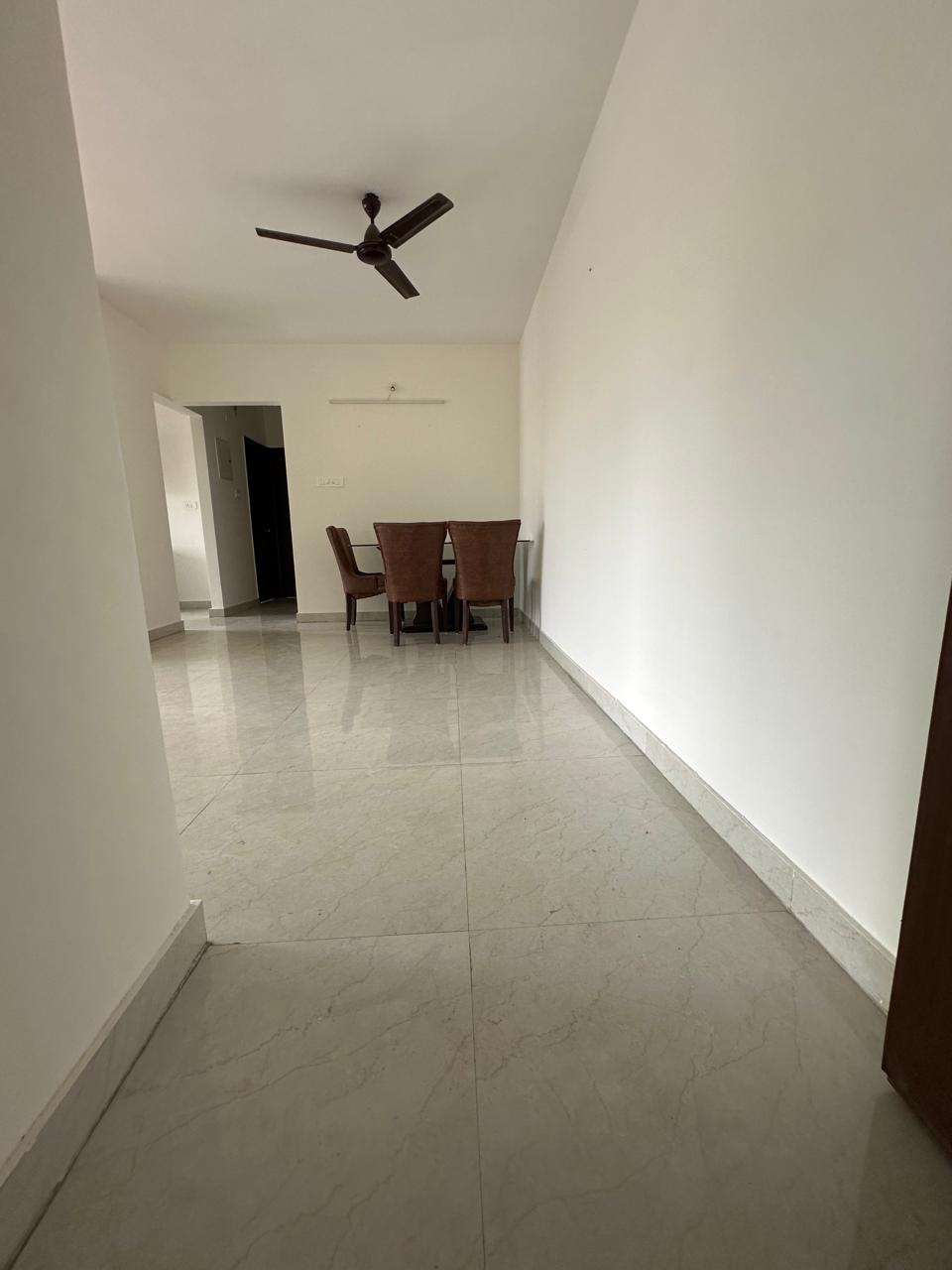 2 BHK Apartment For Rent in MJ Shah Centrio