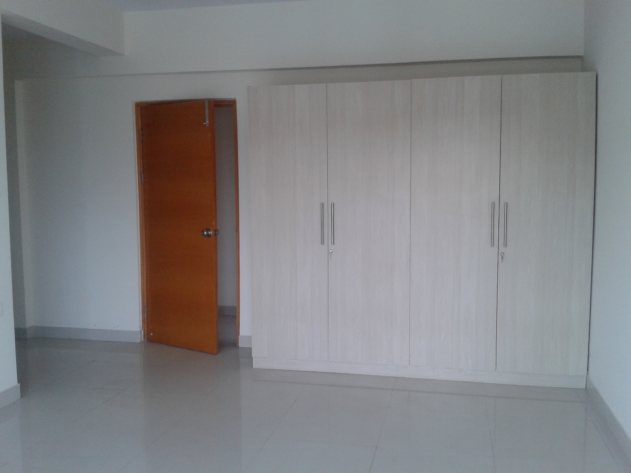 3 BHK + Servant Room Apartment For Rent in Divyasree Elan