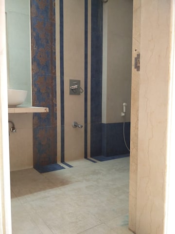 Building Lobby in 3 BHK Apartment at Sai Shrushti Chembur, Chembur – for Rent
