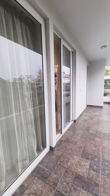 Balcony in 4 BHK Builder Floor at Green Park Extension – for Rent
