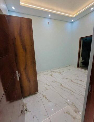 Bedroom in 2 BHK Builder Floor at Sector 28 – for Rent