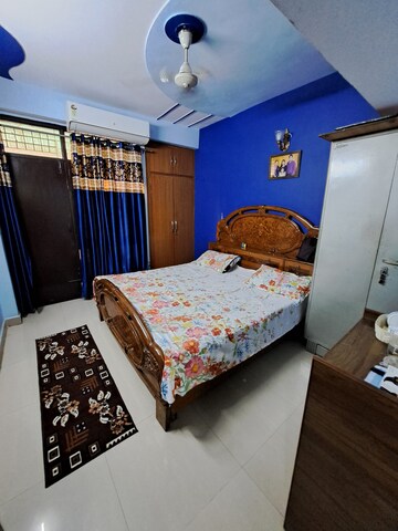 Bedroom in 2 BHK Apartment at DLF Dilshad Plaza, Shalimar Garden – for Sale