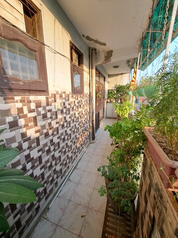 Balcony in 2 BHK Apartment at DLF Dilshad Plaza, Shalimar Garden – for Sale
