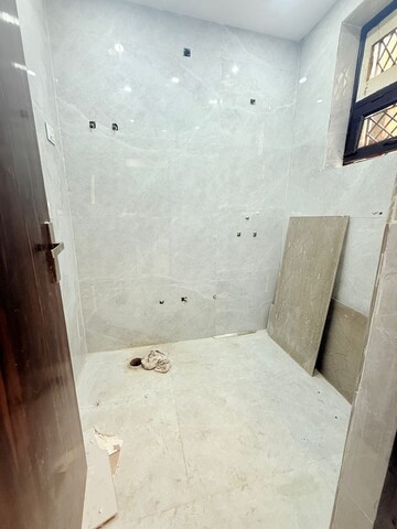 Bathroom in 2 BHK Builder Floor at Green Fields Colony – for Rent