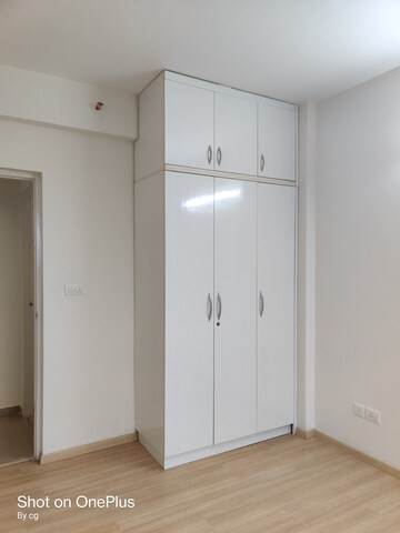 Furnished Amenities in 2 BHK Apartment at DLF Westend Heights New Town, Akshayanagar – for Rent