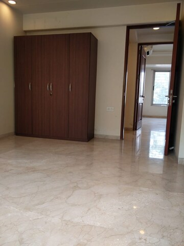 Room in 3 BHK Apartment at Sai Shrushti Chembur, Chembur – for Rent