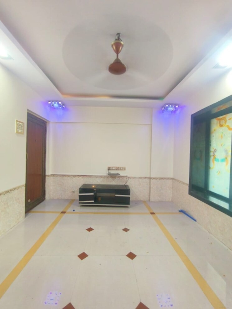 Master Bedroom, mat-cornel-heights 3 Bedroom 870 Sq.Ft. Apartment In Ic Colony Mumbai 8888818