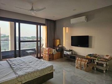 Bedroom in 3 BHK Apartment at Grand View Jubilee Hills, Jubilee Hills – for Rent