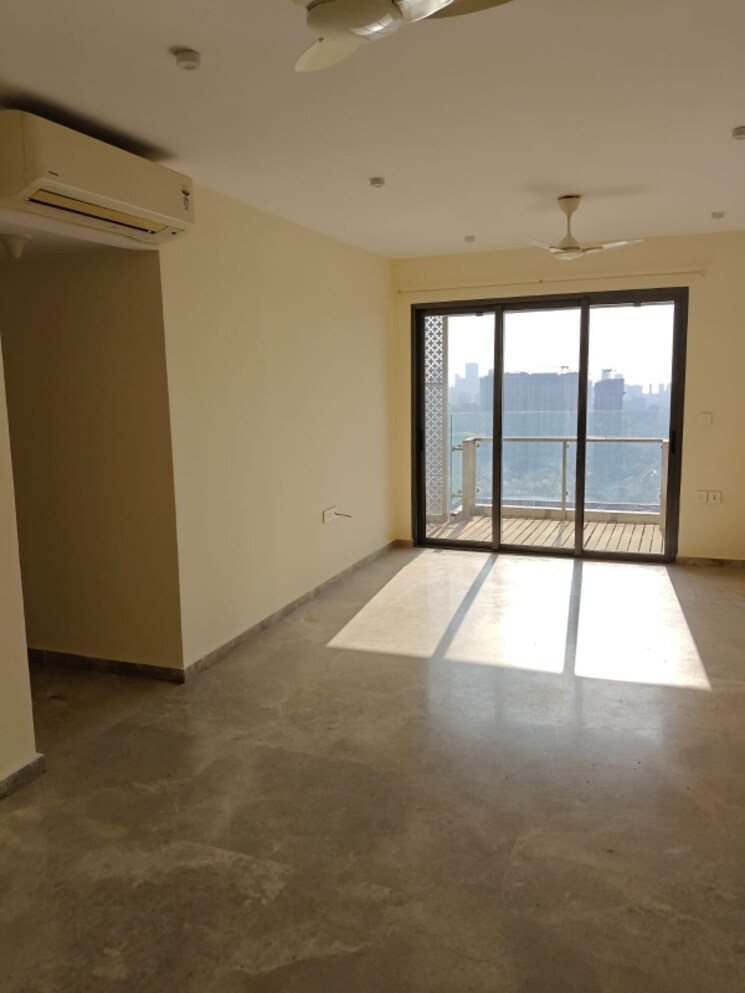 Room, lodha-new-cuffe-parade 2 Bedroom 734 Sq.Ft. Apartment In Wadala Mumbai 8888855