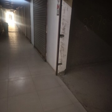 Room in  Shop at Mahurali – for Sale