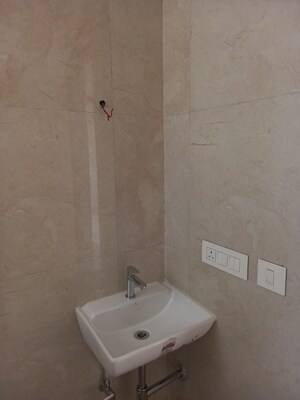 Attached Bathroom in 5 BHK Apartment at Provenance Four Seasons Private Residences, Worli – for Sale