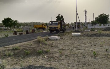 Plot For Sale in Nari Village