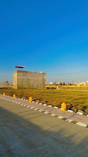  Plot For Sale in Ujjain Road