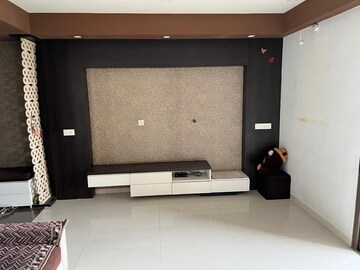 Furnished Amenities in 3 BHK Apartment at Binori Solitaire, Bopal – for Rent