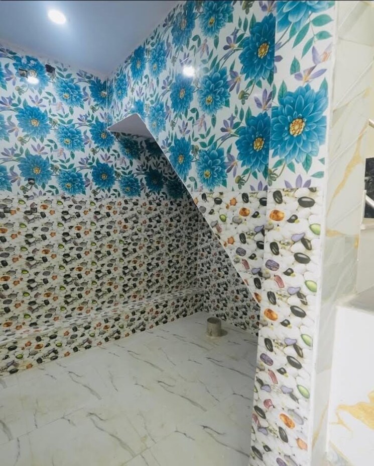 Bathroom, sector 32 2 Bedroom 1800 Sq.Ft. Builder Floor In Sector 32 Faridabad 8888964