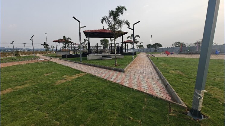 Garden, arising-peacock-valley  200 Sq.Yd. Plot In Chellampalle Hyderabad 8889003