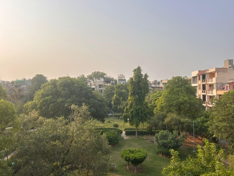 Garden, malviya nagar 2 Bedroom 1000 Sq.Ft. Builder Floor In Malviya Nagar Delhi 8889013