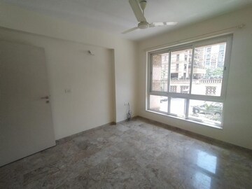 Room in 2 BHK Apartment at Casa Marina CHS LTD, Ghodbunder Road – for Rent